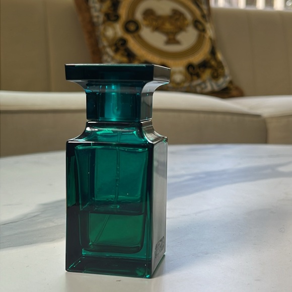 TOM FORD Neroli Portofino Forte 50 m l 1.7 - Picture 5 of 8